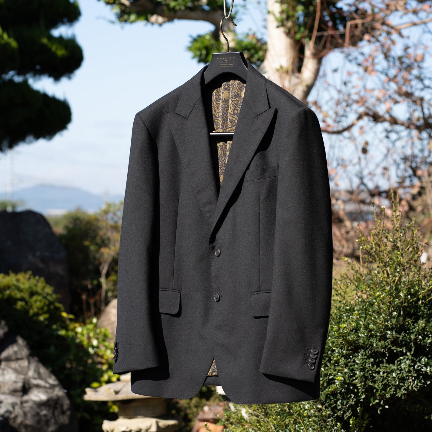 スーツハンガー