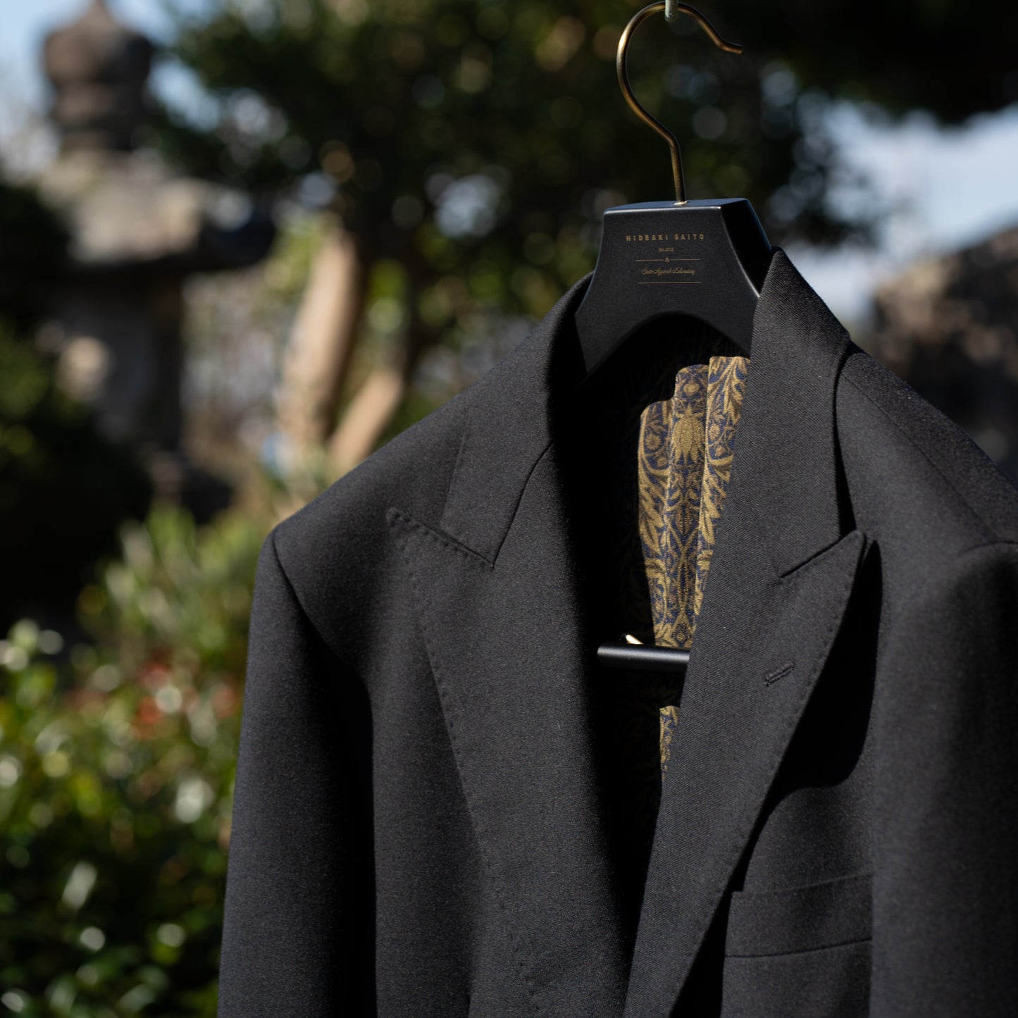 スーツハンガー