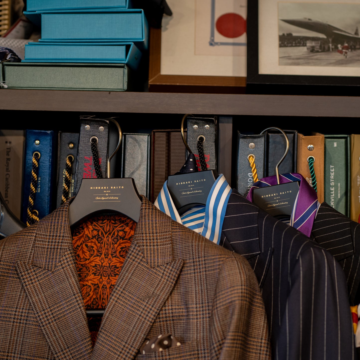 スーツハンガー